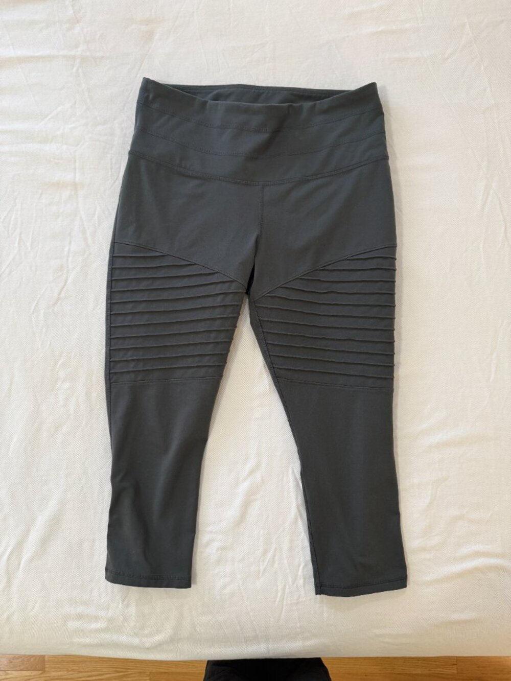 Lucy Power Core Moto Leggings Size XL Dark Gray Cropped